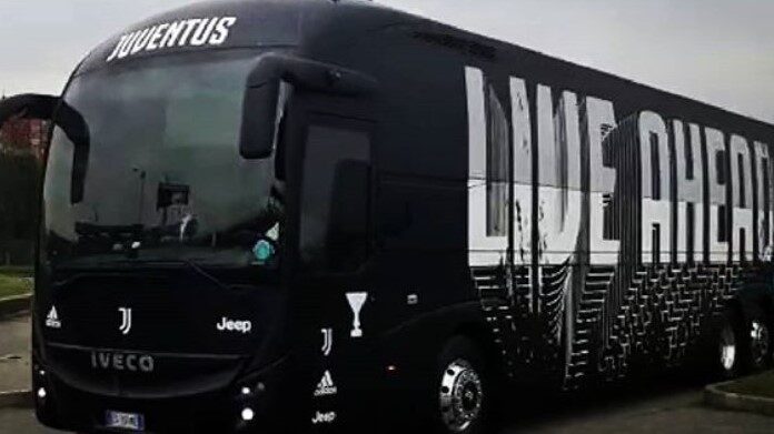 Nuovo Pullman Juventus 2020 2021 Live Ahead FOTO