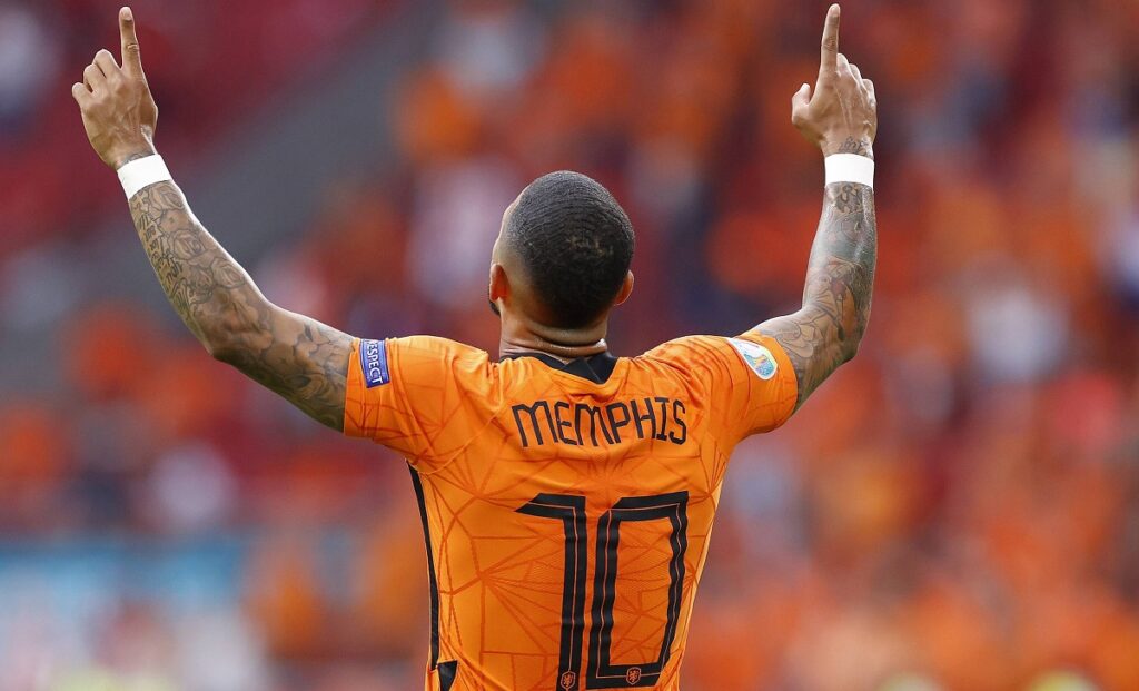 Depay Corinthians Ufficiale L Ex Obiettivo Juve Riparte Dal Brasile