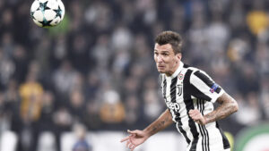 mandzukic testa juventus sporting ottobre 2017