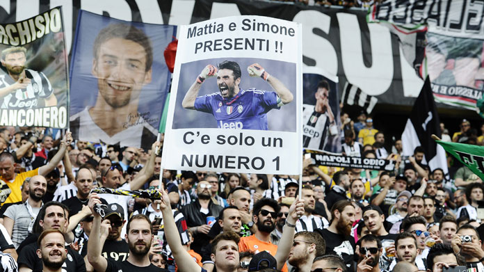 striscione tifosi juve buffon