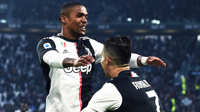 douglas costa ronaldo