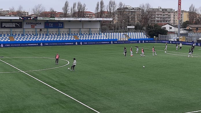 riscaldamento juventus women