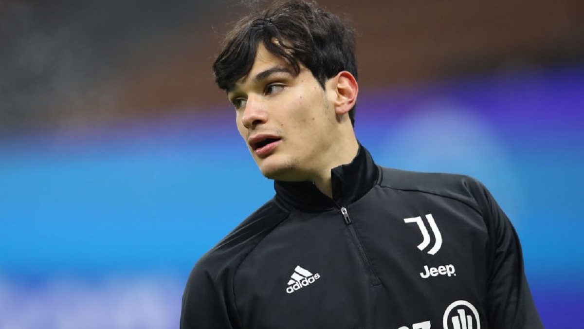 Garofani torna alla Juventus Next Gen: terminato il prestito al Monopoli. Futuro deciso per il portiere: cosa succederà