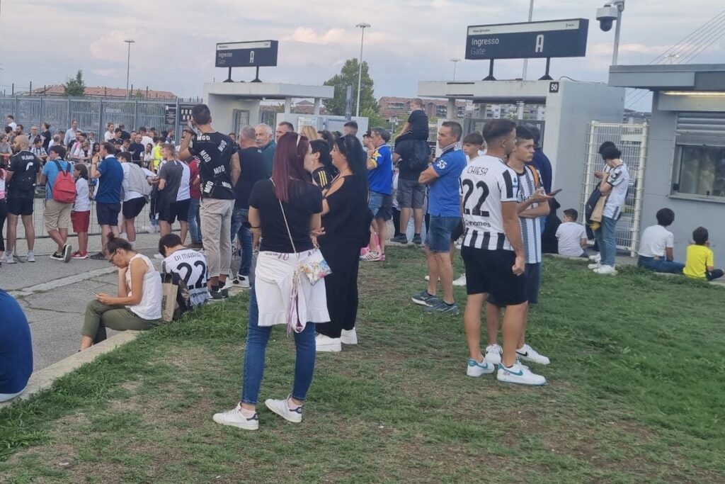 Allianz Stadium L Arrivo Dei Pullman Di Juve E Spezia Video