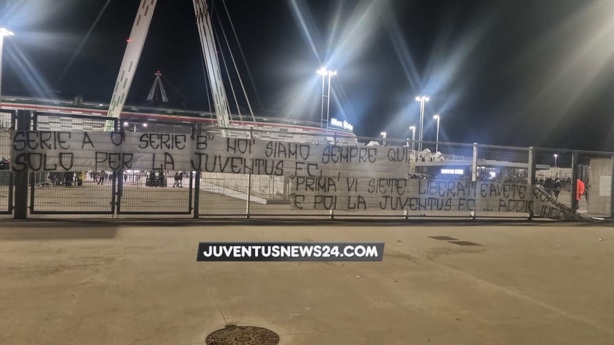 striscione tifosi juventus