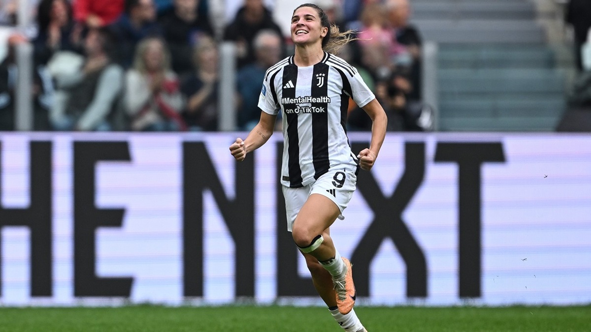 cantore-juventus-women