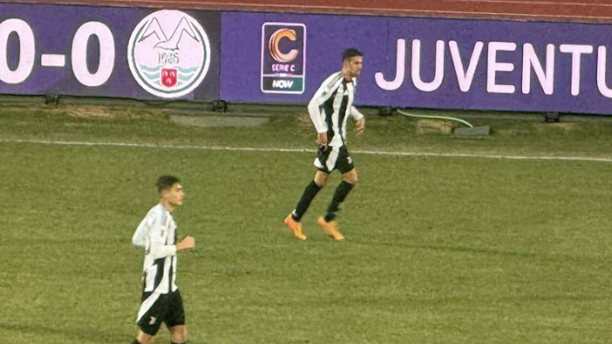 Turicchia Juve, il terzino subito al centro della Next Gen dopo il rientro dal prestito: Brambilla lo elogia così