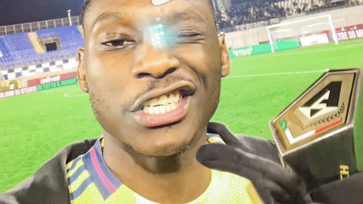 Kolo Muani Juve, l’attaccante premiato ancora come MVP: le sue parole dopo il Como fanno impazzire i tifosi – VIDEO