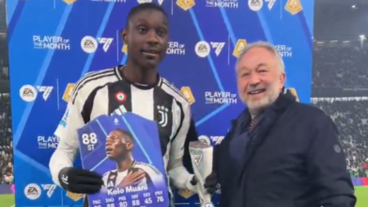 Kolo Muani MVP di febbraio: l’attaccante francese premiato allo Stadium prima del fischio d’inizio di Juve Atalanta – VIDEO