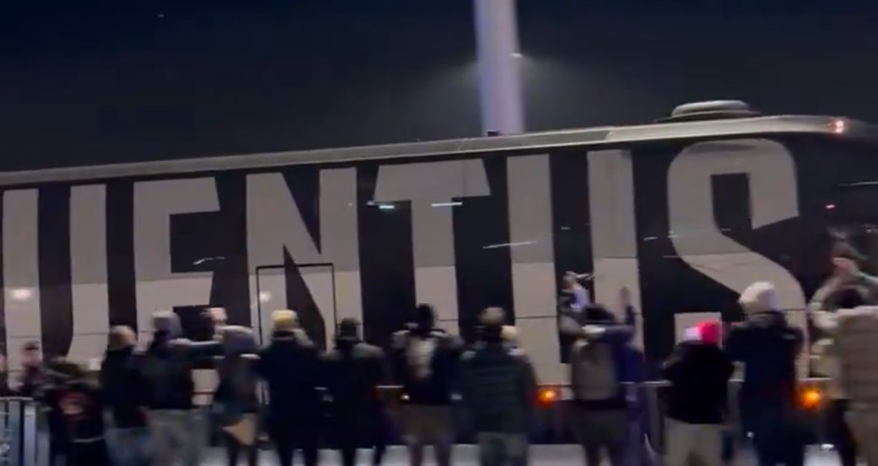 Juve Verona, il pullman bianconero è all’Allianz Stadium: FOTO e VIDEO del pre partita